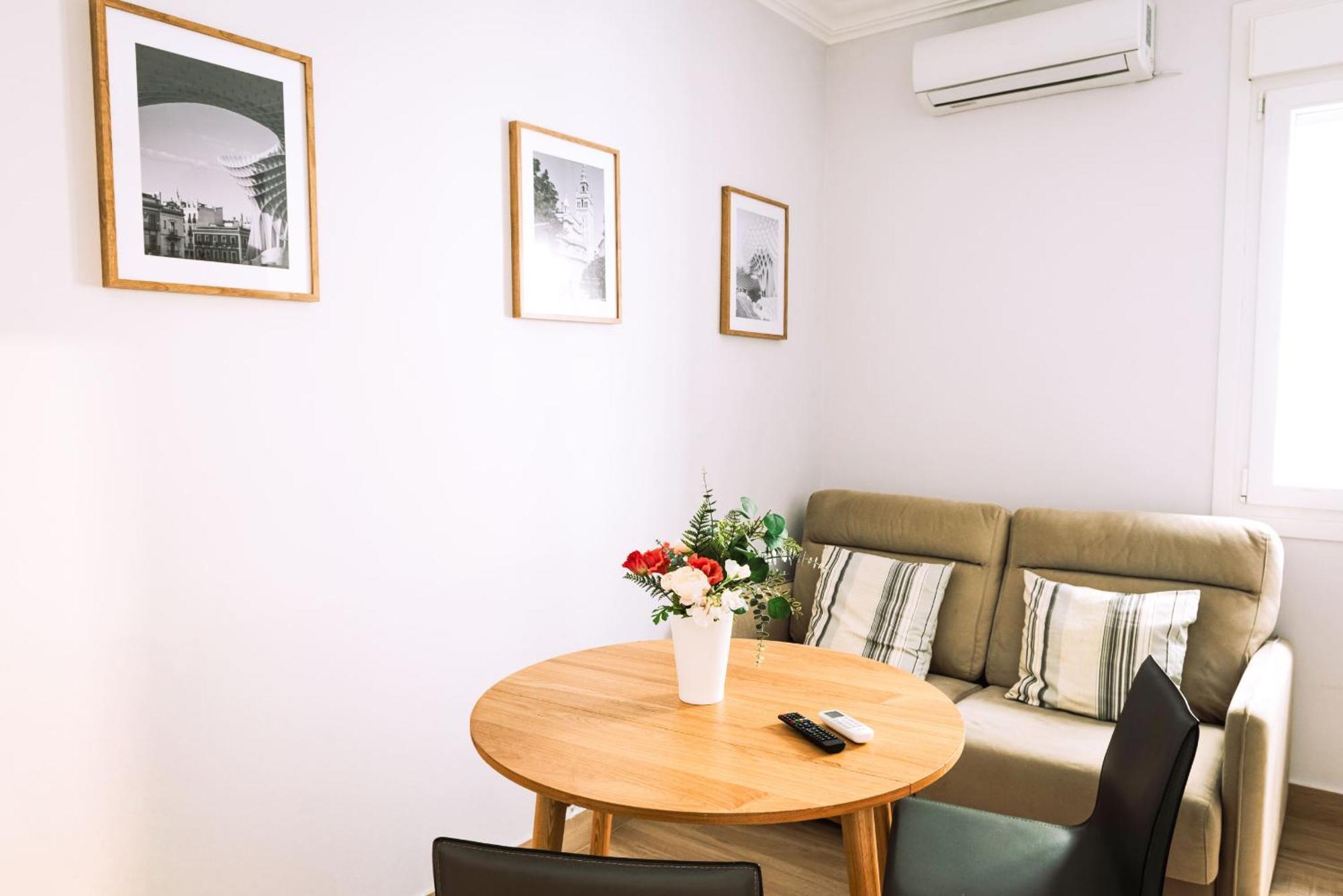 Echo Suites Nervion Sevilla Bagian luar foto