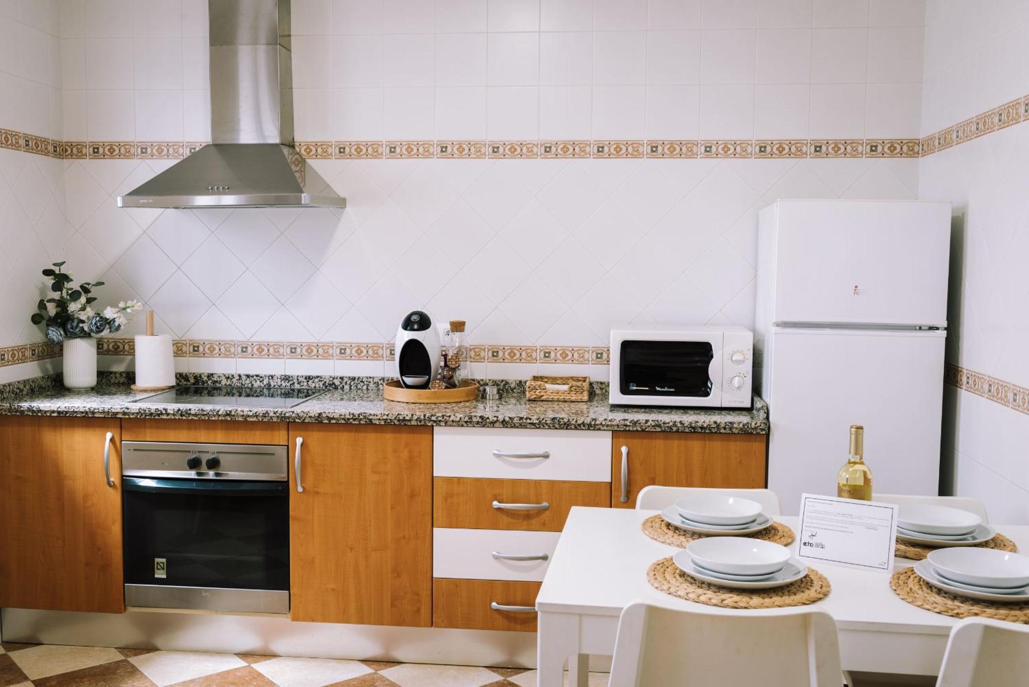 Echo Suites Nervion Sevilla Bagian luar foto