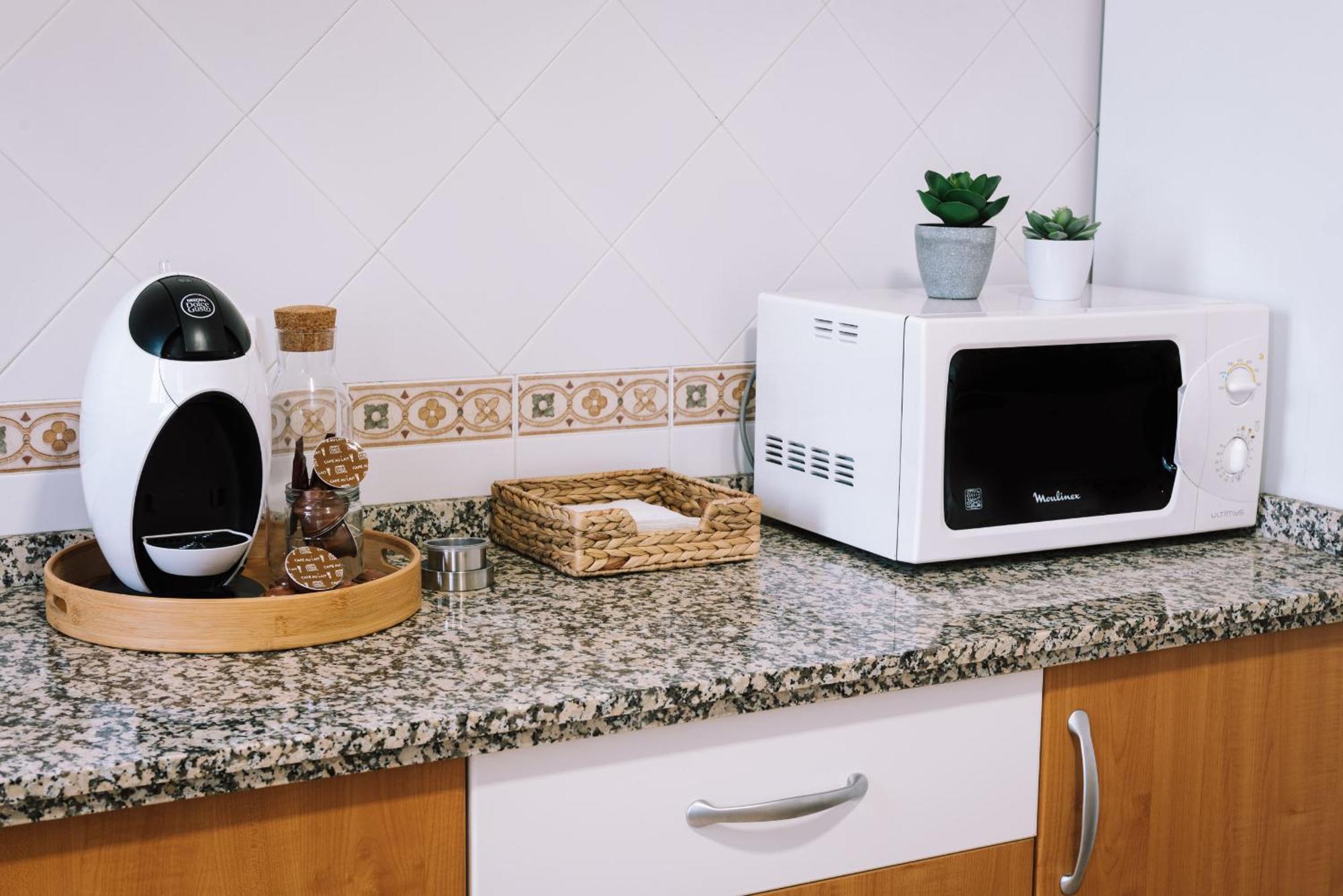 Echo Suites Nervion Sevilla Bagian luar foto