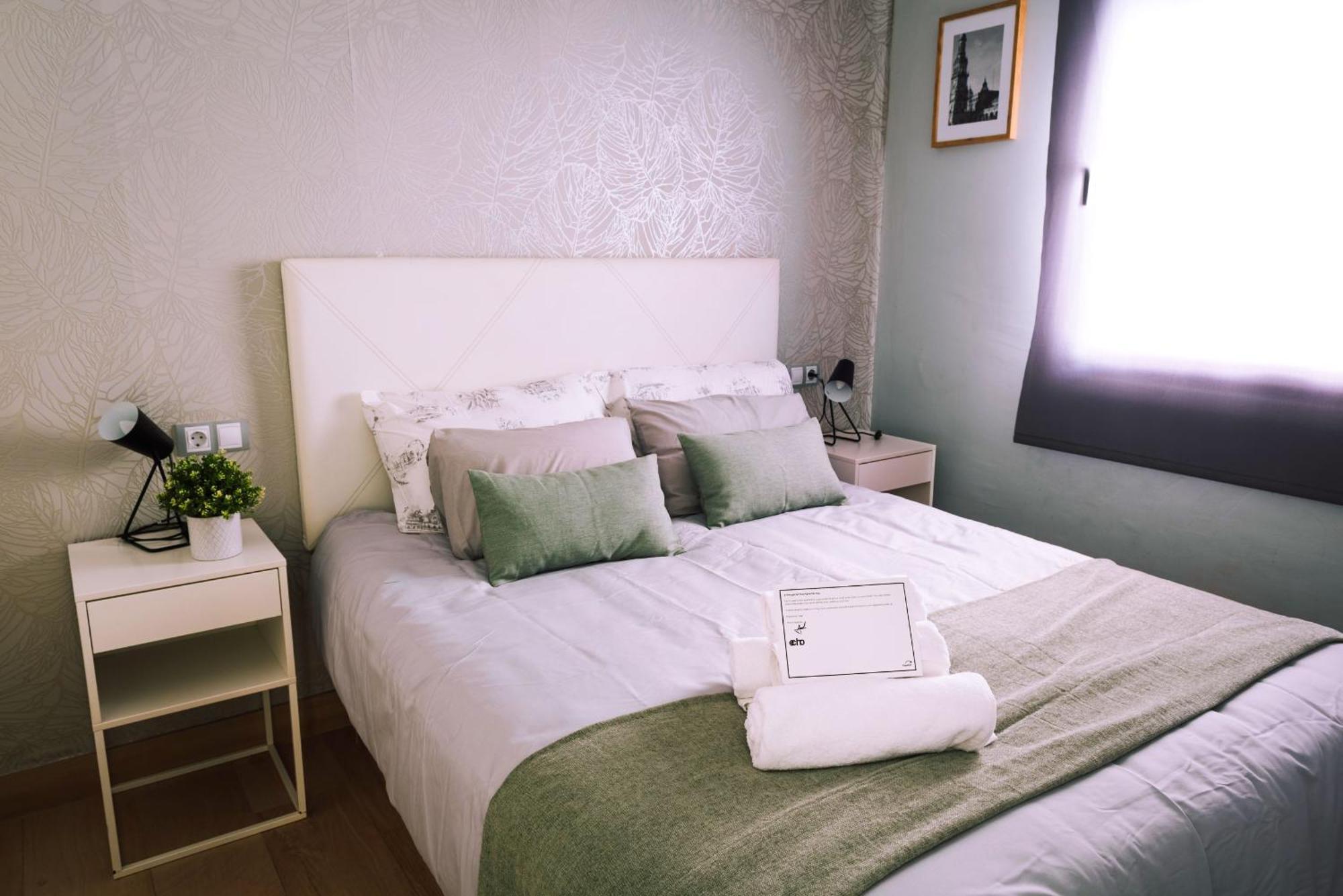 Echo Suites Nervion Sevilla Bagian luar foto